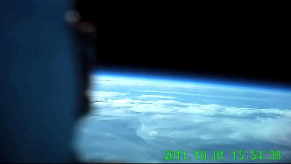Imagini uluitoare: cum se vede Tamisa din stratosferă VIDEO