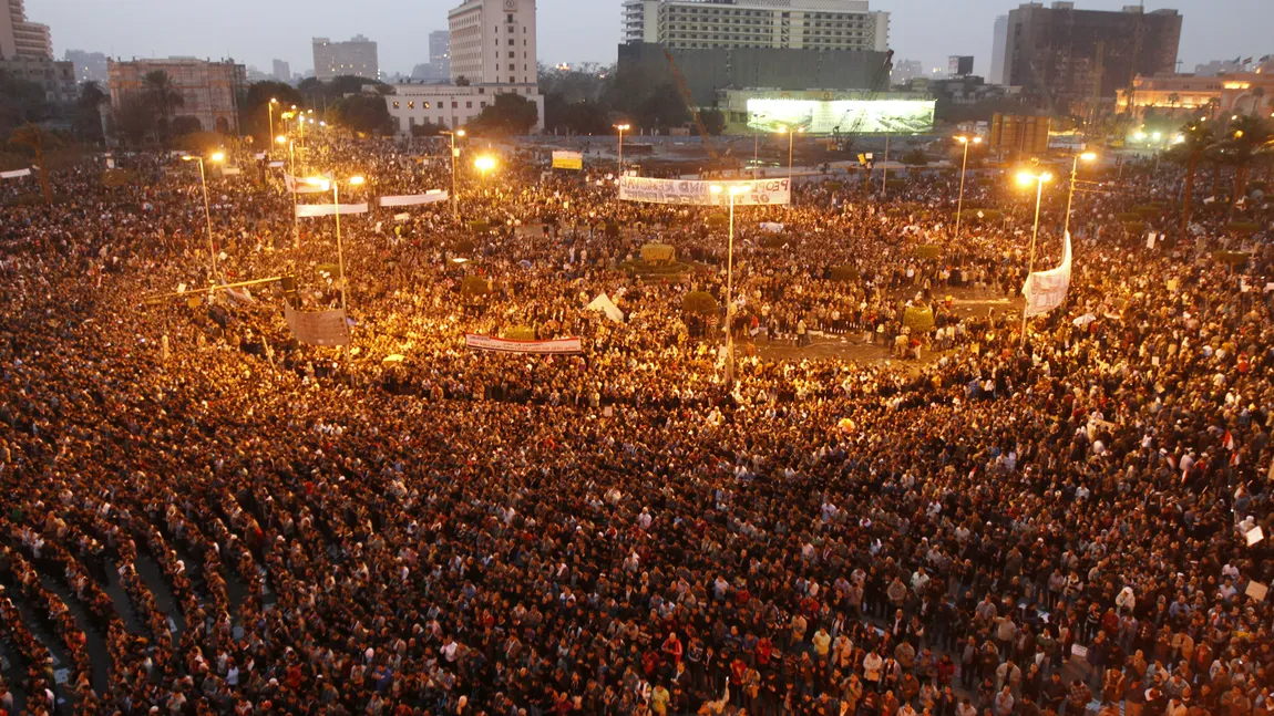 Mii de persoane au manifestat în Piaţa Tahrir din Cairo