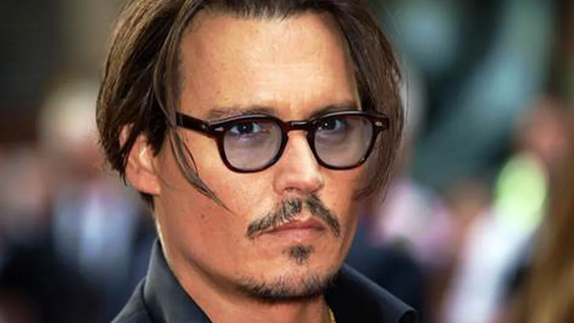 Femeia care se poate transforma în Johnny Depp VIDEO