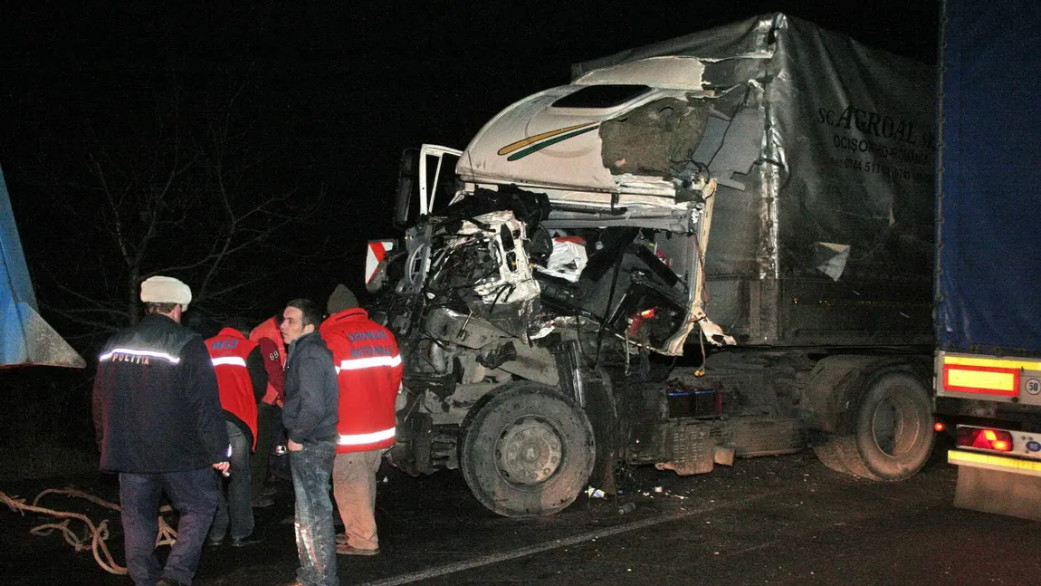 Doi oameni de afaceri din Caraş-Severin au murit într-un accident rutier