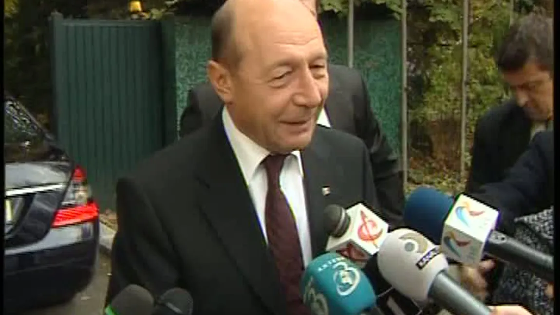 Băsescu, aniversare cu PDL-iştii: Am considerat de bun simţ să bem împreună un pahar de vin  VIDEO