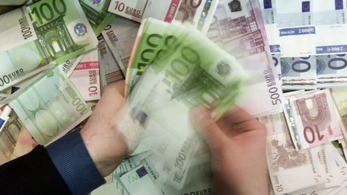 UE şi FMI nu vor acorda Greciei tranşa de 8 miliarde de euro decât după referendum