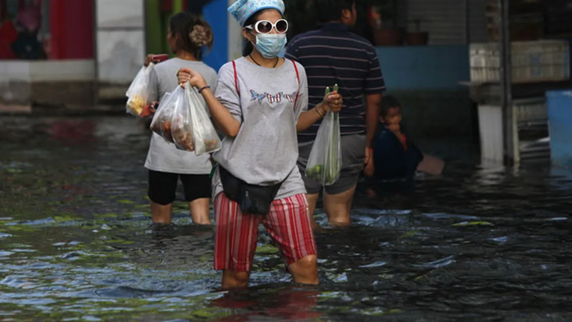Ziua în imagini. Bangkokul sub ape