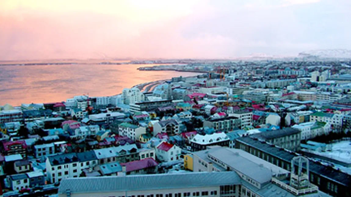 Islanda ar putea deschide piaţa muncii pentru bulgari din 2012
