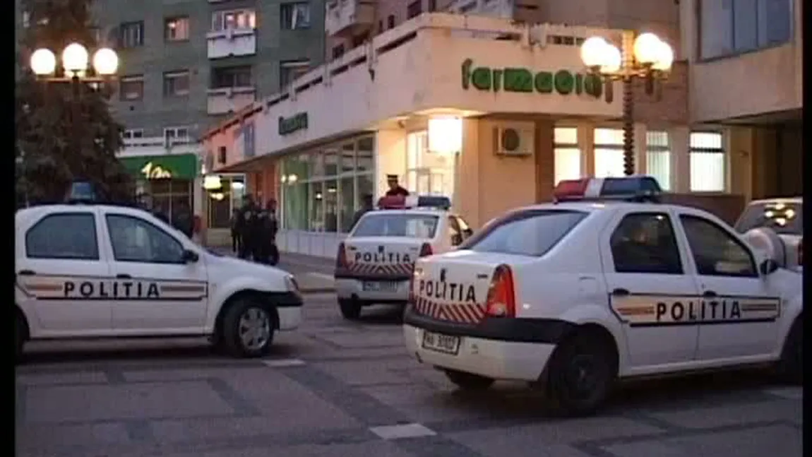 Bărbatul care o jefuit o farmacie din Satu Mare s-a predat