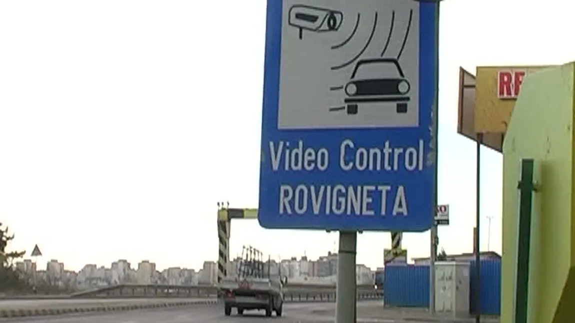 Localnicii din Mărăcineni, obligaţi să plătească rovignete pentru că trec peste un pod