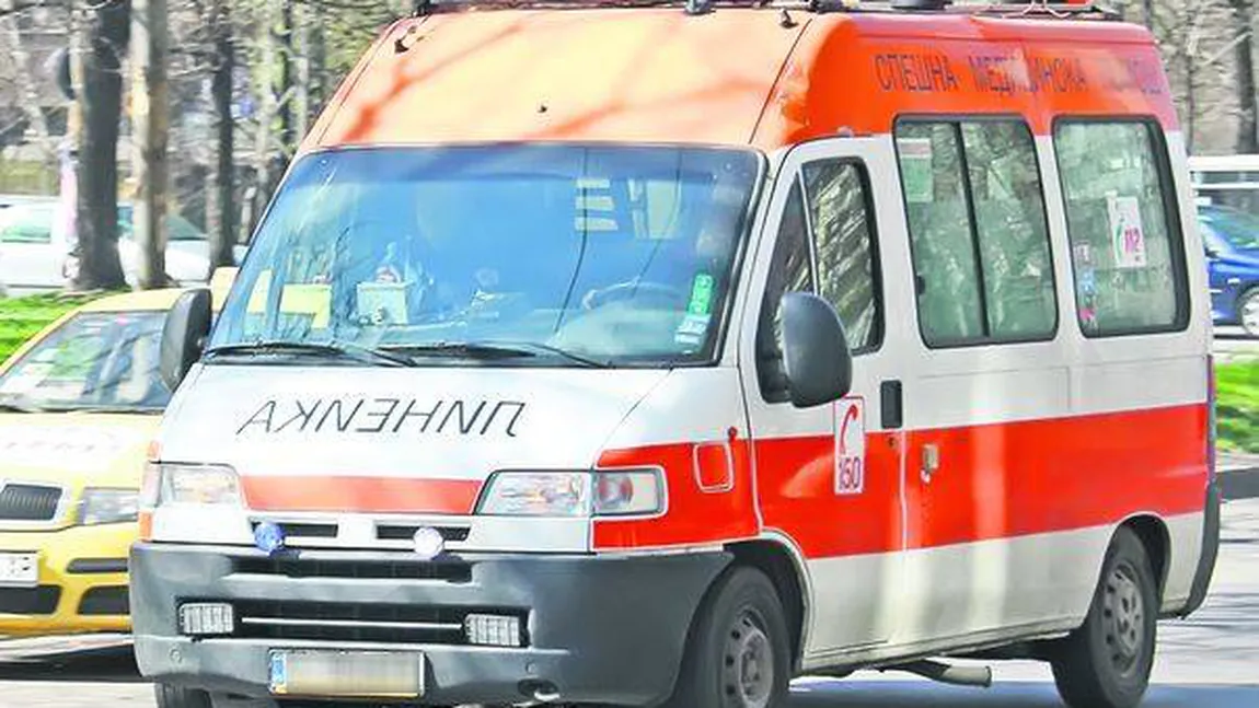 Ambulanţă atacată la vecinii bulgari