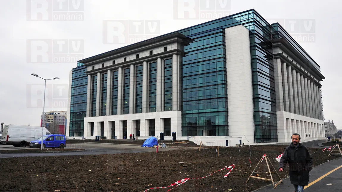 Biblioteca Naţională va deschide şapte săli de lectură în luna aprilie GALERIE FOTO