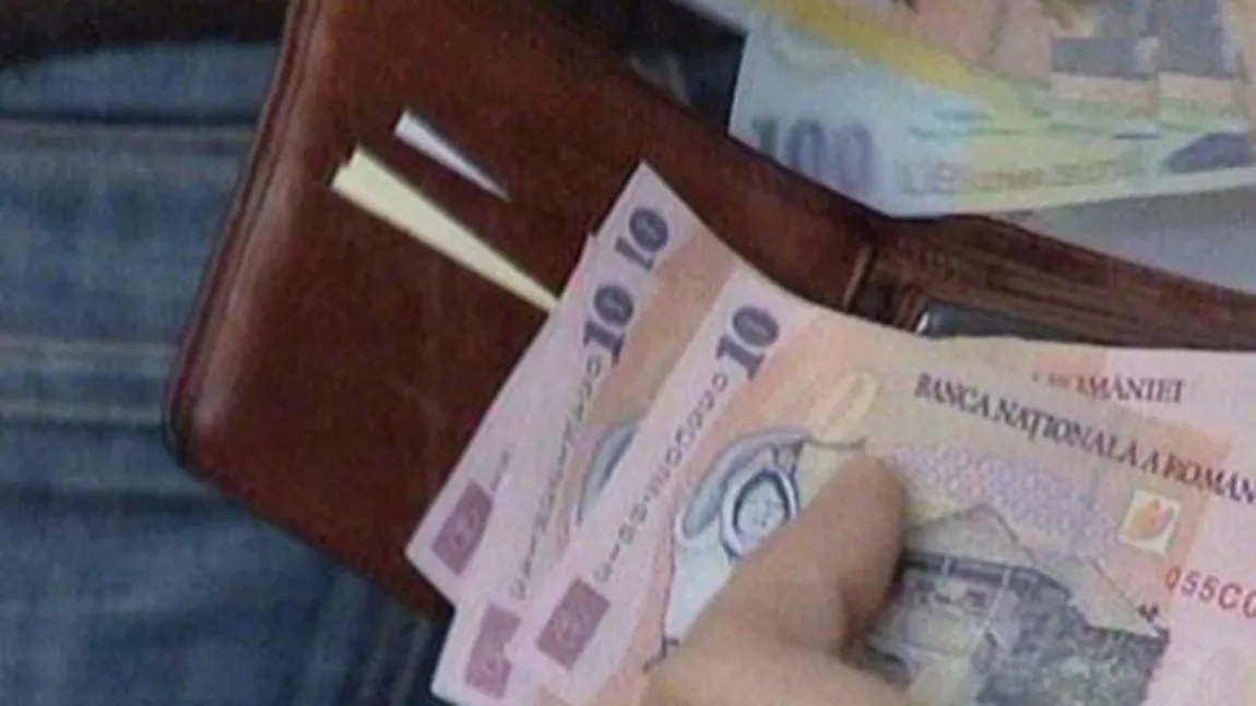 Scumpiri în lanţ în 2012. Vezi pentru ce vom scoate mai mulţi bani din buzunar