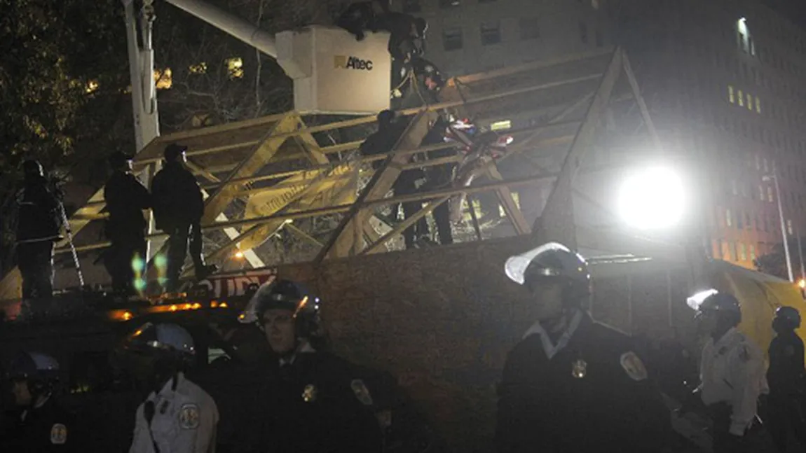 Zeci de protestatari Occupy D.C., arestaţi