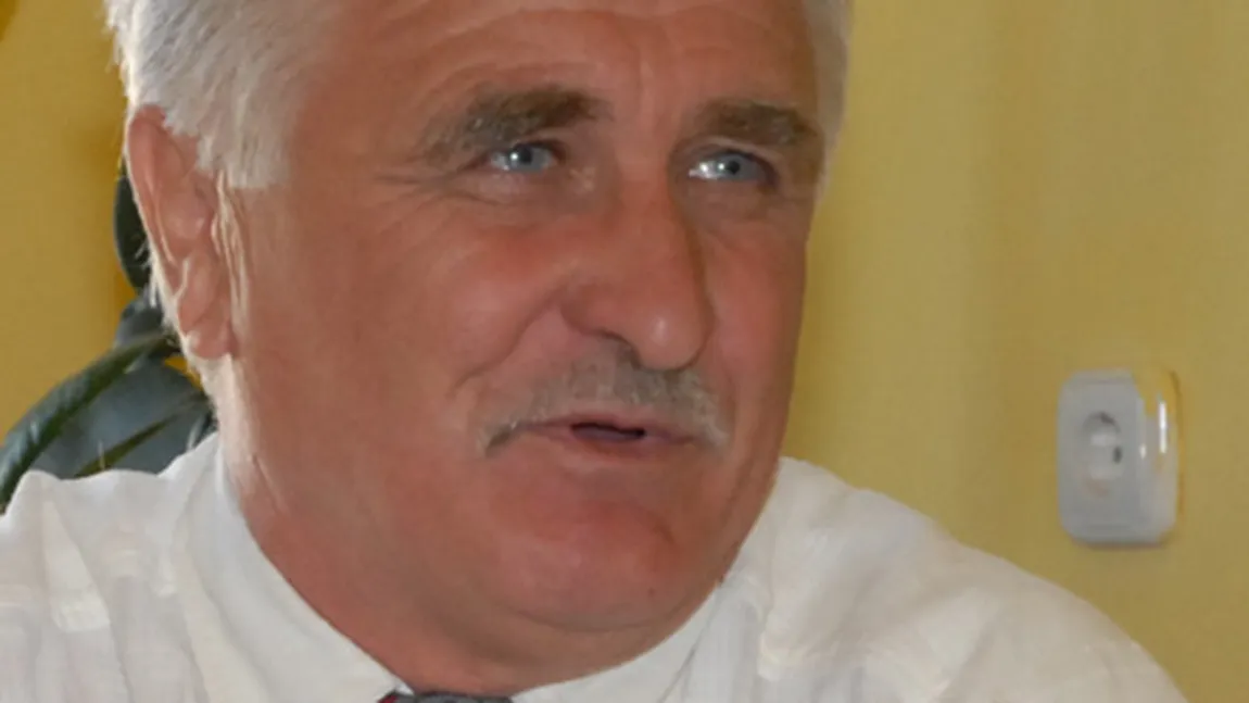 Un primar UDMR din Bihor i-a dedicat o licitaţie din bani publici unei firme ungureşti