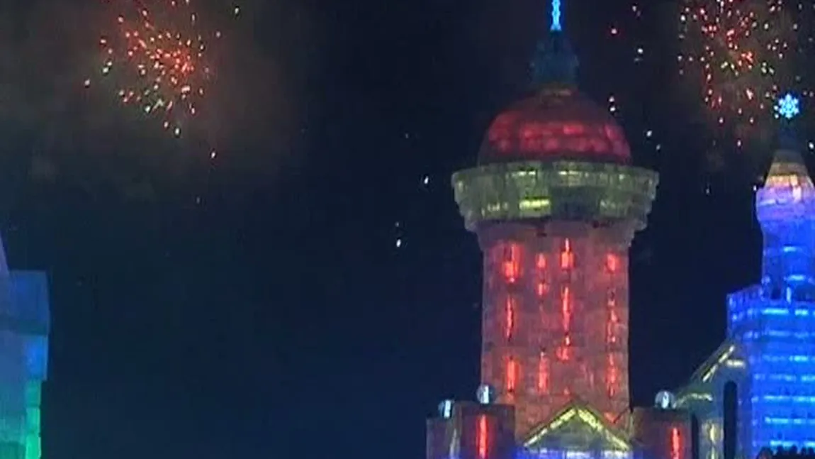 Spectaculos: Festivalul gheţii în China VIDEO