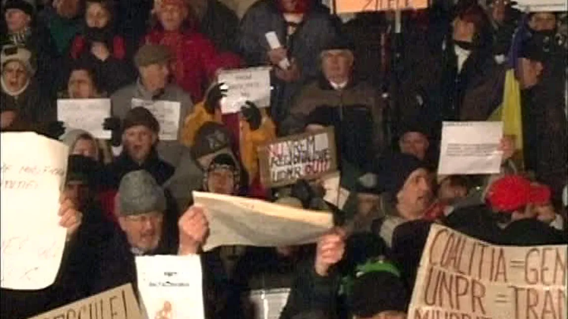Protestatarii nu se lasă păcăliţi. 