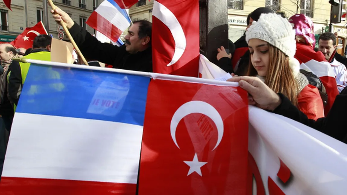 Genocidul armean tensionează relaţiile între Turcia şi Franţa