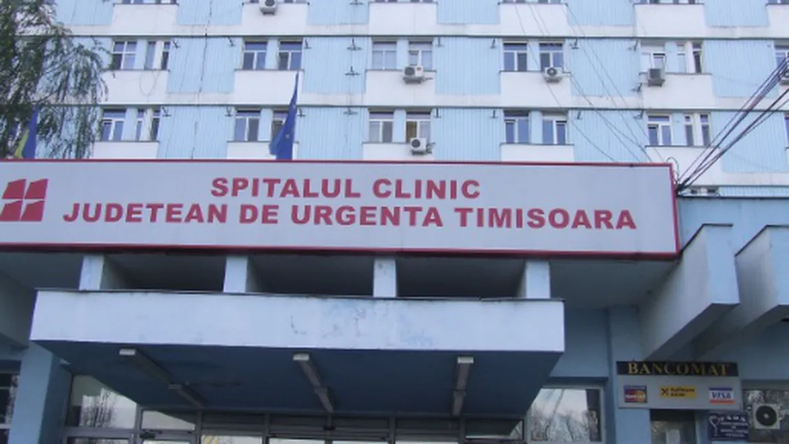 Medicii timişoreni au reuşit să repoziţioneze măduva spinării unei fetiţe de doar două luni