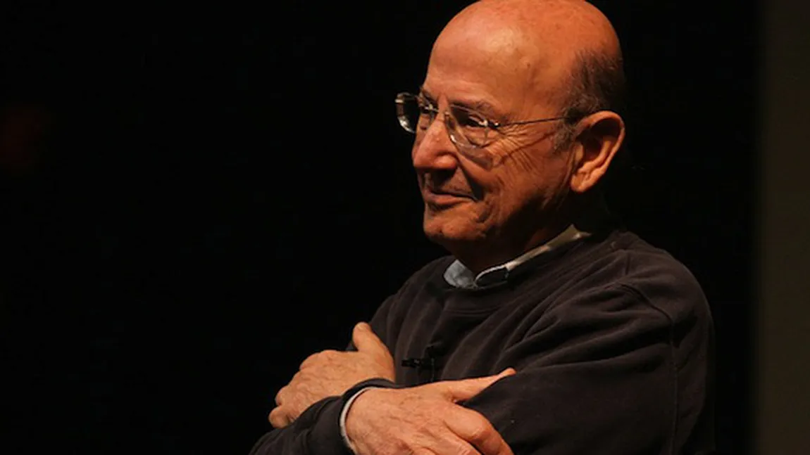 Regizorul grec Theo Angelopoulos a murit călcat de o motocicletă