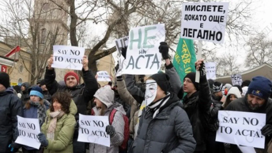 Mii de bulgari au protestat la Sofia împotriva ACTA