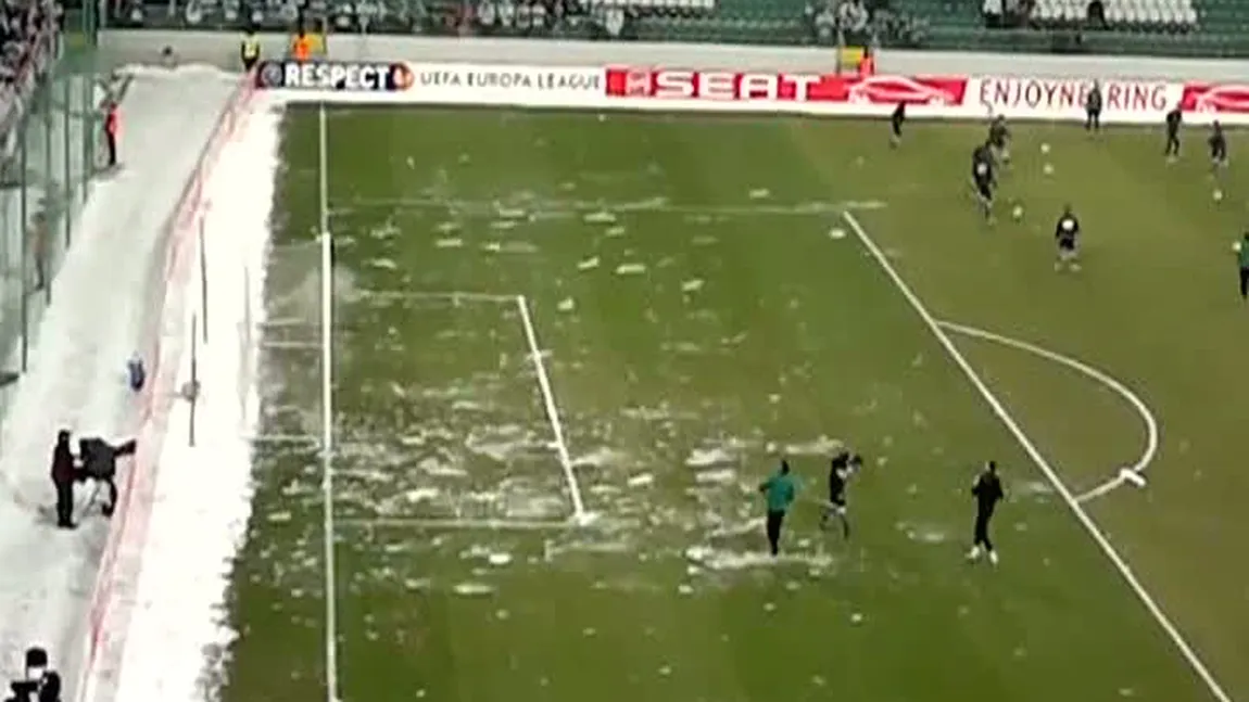 Jucătorii lui Sporting, atacaţi cu bulgări de zăpadă VIDEO