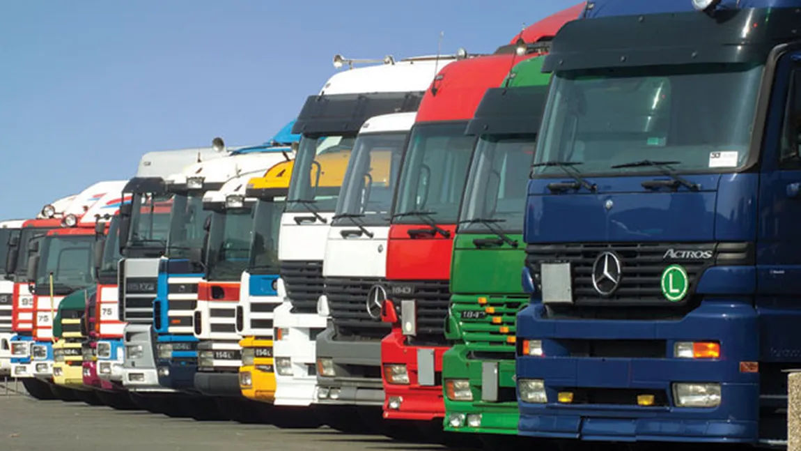 Vânzările de autoturisme au scăzut cu 55%. Vânzările de camioane au crescut cu 55%