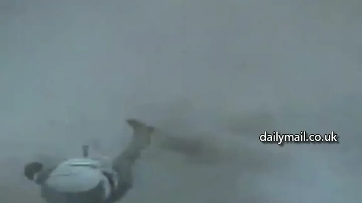 Un chinez a sărit în aer din cauza unei petarde VIDEO