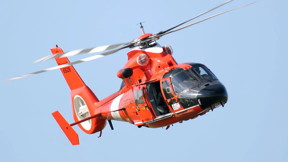 Un rănit şi trei dispăruţi, în urma prăbuşirii unui elicopter al pazei de coastă americane