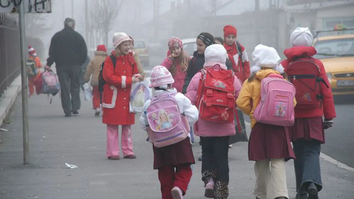 Locuieşti în sectorul 4 sau sectorul 5? Vezi unde poţi să-ţi dai copilul la şcoală