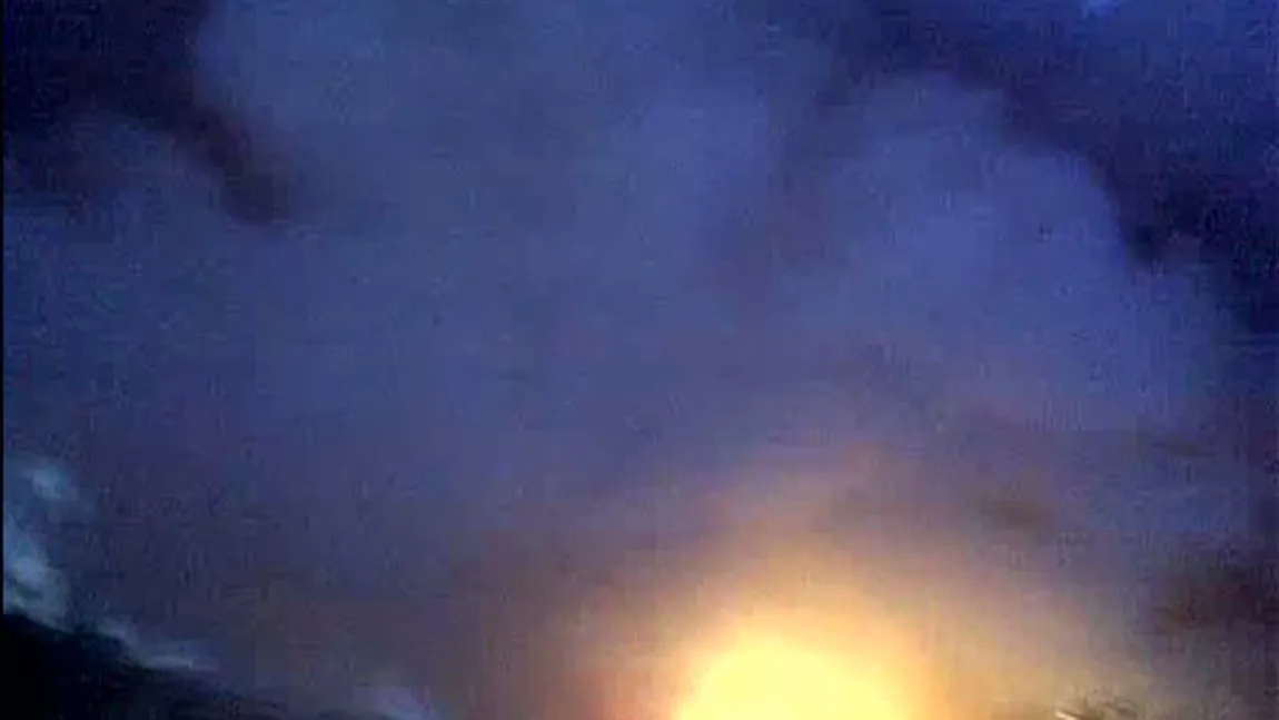 Incendiu puternic la o fabrică de încălţăminte din Mogoşoaia VIDEO
