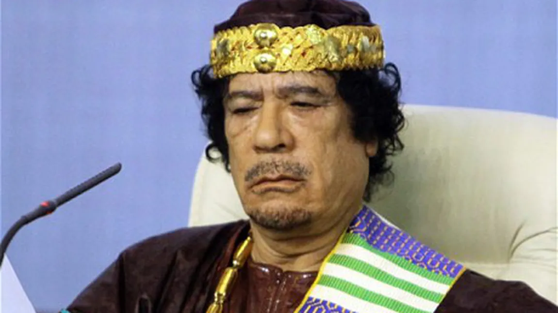 Verigheta şi cămaşa lui Muammar Gaddafi, scoase la vânzare