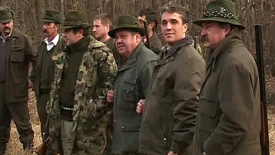 Vânătorii şi pescarii cântă şi dansează, în Mehedinţi