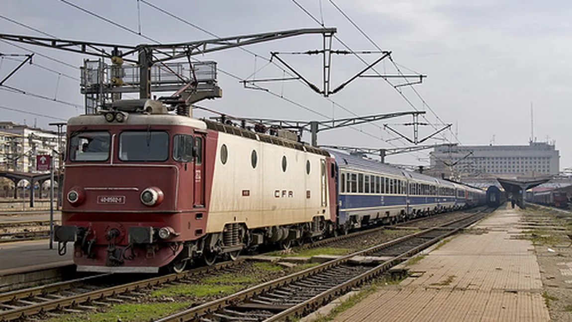 România schimbă ora în weekend. Vezi cum va afecta transportul feroviar