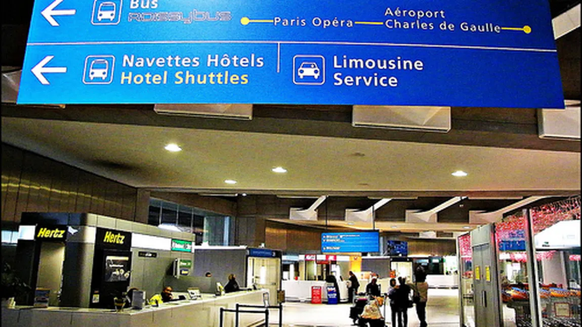 Greva controlorilor de trafic aerian perturbă zborurile din Franţa