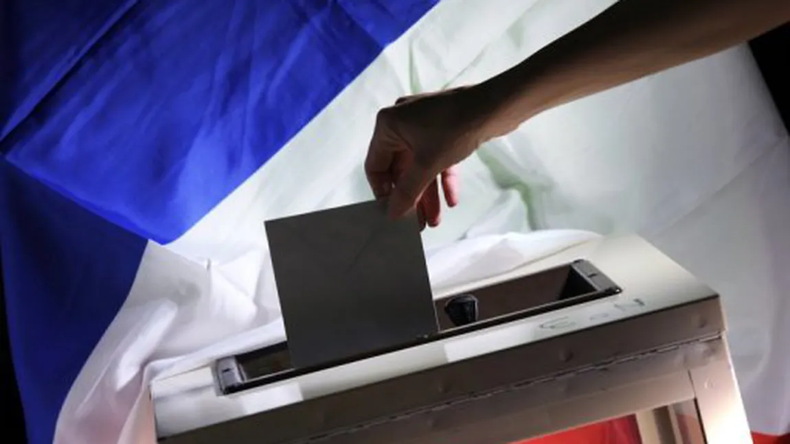 ALEGERI ÎN FRANŢA: Francezii îşi aleg un nou preşedinte. Hollande sau Sarkozy? VIDEO