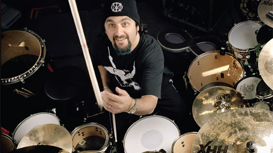 Mike Portnoy şi dream-team-ul său de prog rock, Sheehan, Sherinian şi MacAlpine, cântă la Bucureşti