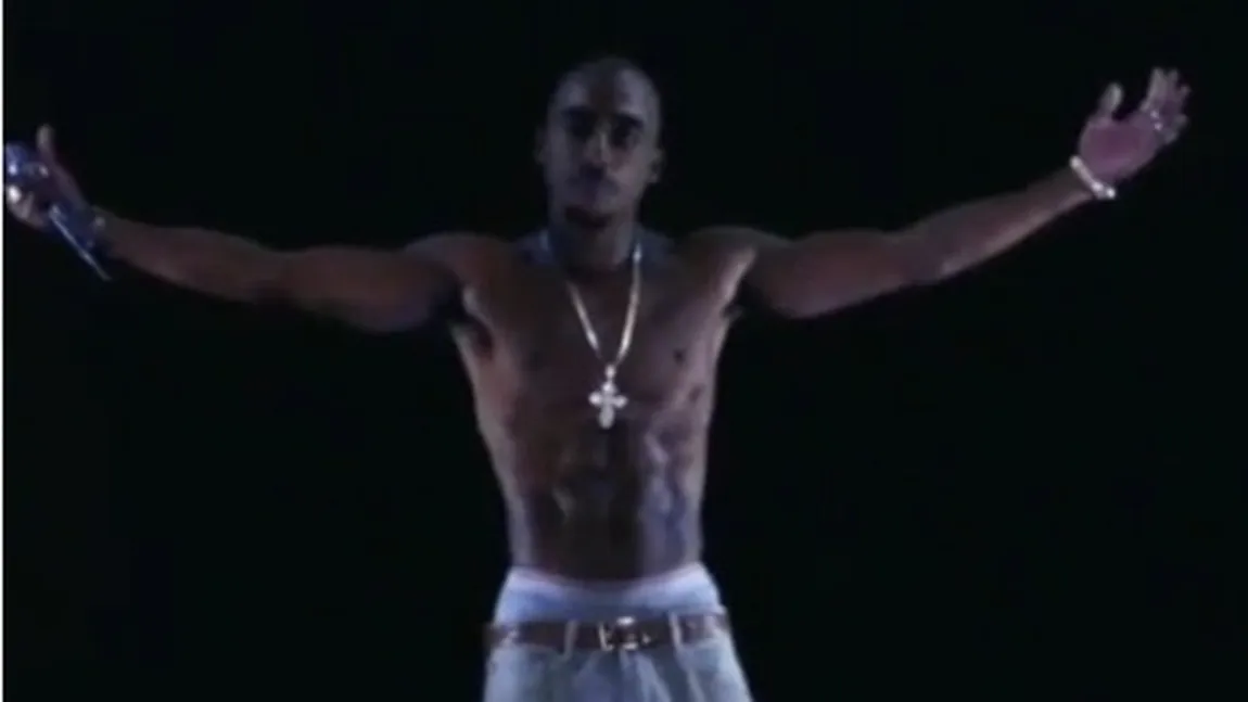 Tupac Shakur s-a întors din morţi. Vezi cum a cântat cu Snoop Dogg la Coachella