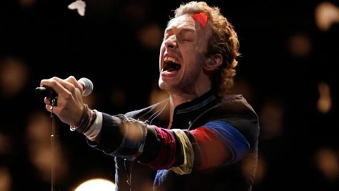 Chris Martin, solistul trupei Coldplay, suferă de sindromul tinnitus