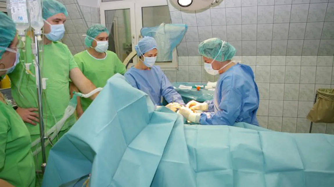 SCANDAL la spital. O femeie a murit pe masa de operaţie după un avort