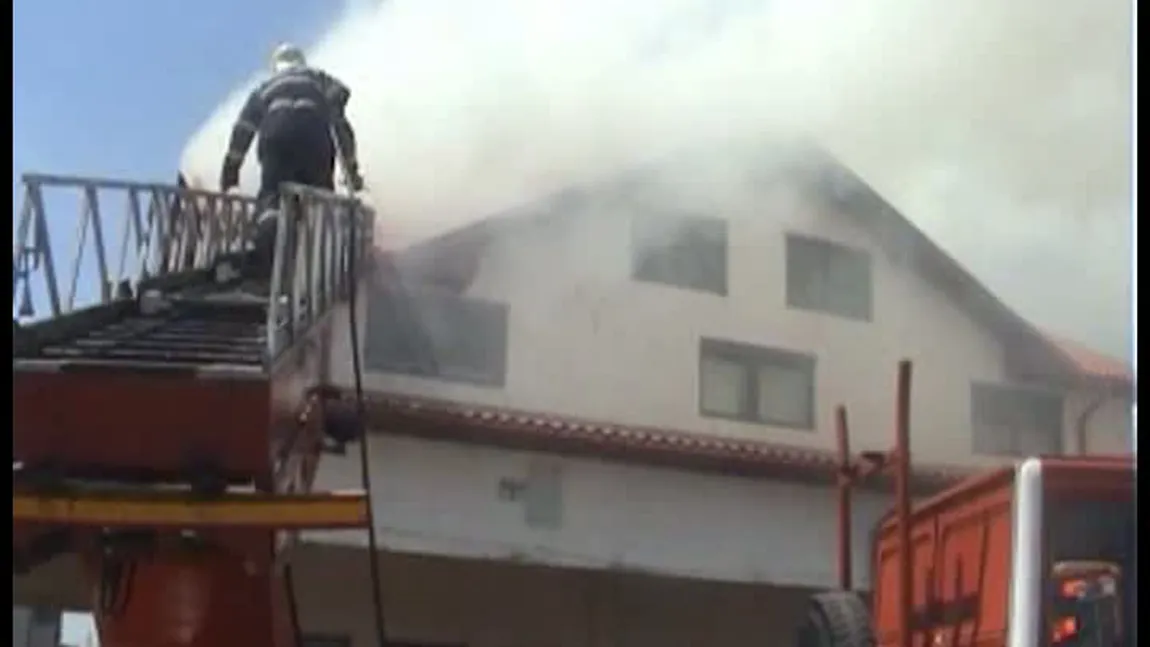 Incendiu în Drobeta-Turnu Severin. Autogara a fost evacuată