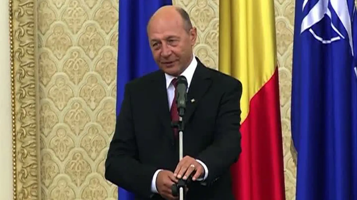 Băsescu a semnat încetarea mandatului lui Mang şi desemnarea lui Pop ca interimar