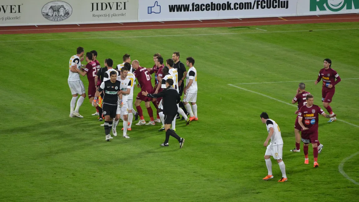 CFR Cluj este noua campioană! CFR câştigă al treilea titlu după ce a bătut U Cluj cu scorul 3-2