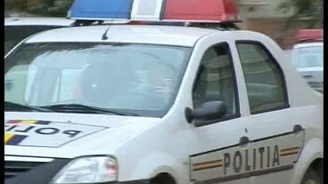 Sibiu: O persoană rănită după ce o ambulanţă s-a ciocnit cu un autoturism
