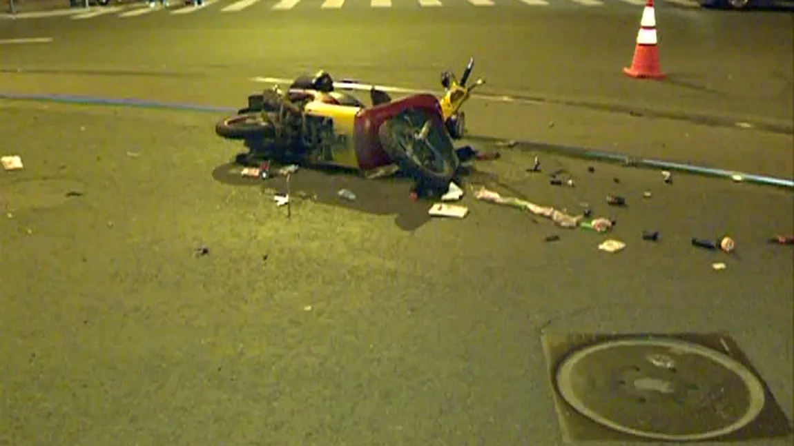 Accident mortal în Bucureşti. Un bărbat a intrat cu scuterul într-un stâlp VIDEO