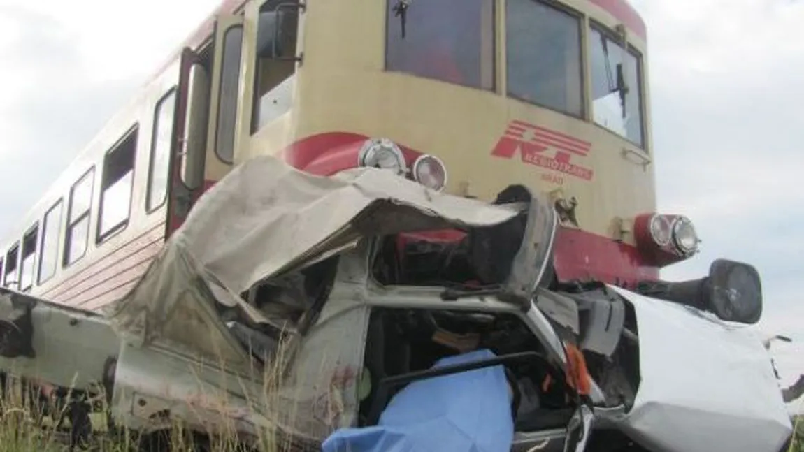 ACCIDENT GRAV la Sibiu: Un copil de 2 ani şi bunicul său au murit loviţi de tren VIDEO