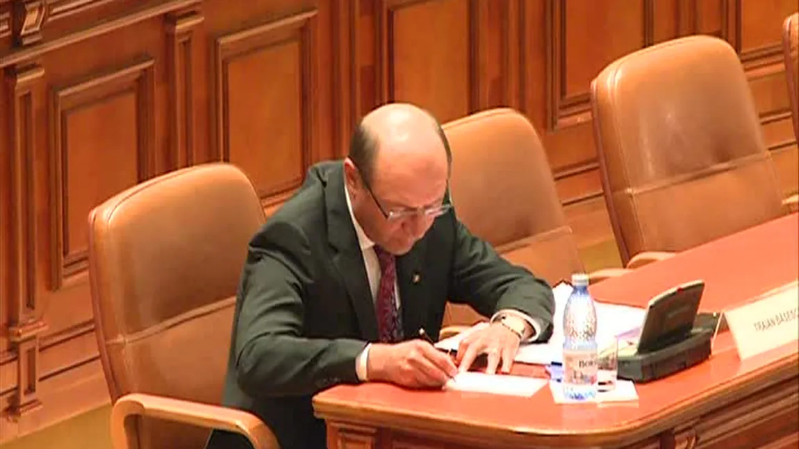 Băsescu, suspendat a doua oară. REFERENDUMUL pentru demitere, pe 29 iulie