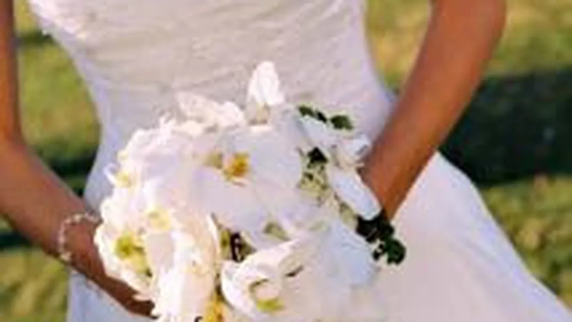 Nuntă cu emoţii: O mireasă şi-a dat în judecată croitoreasa pentru că i-a distrus rochia