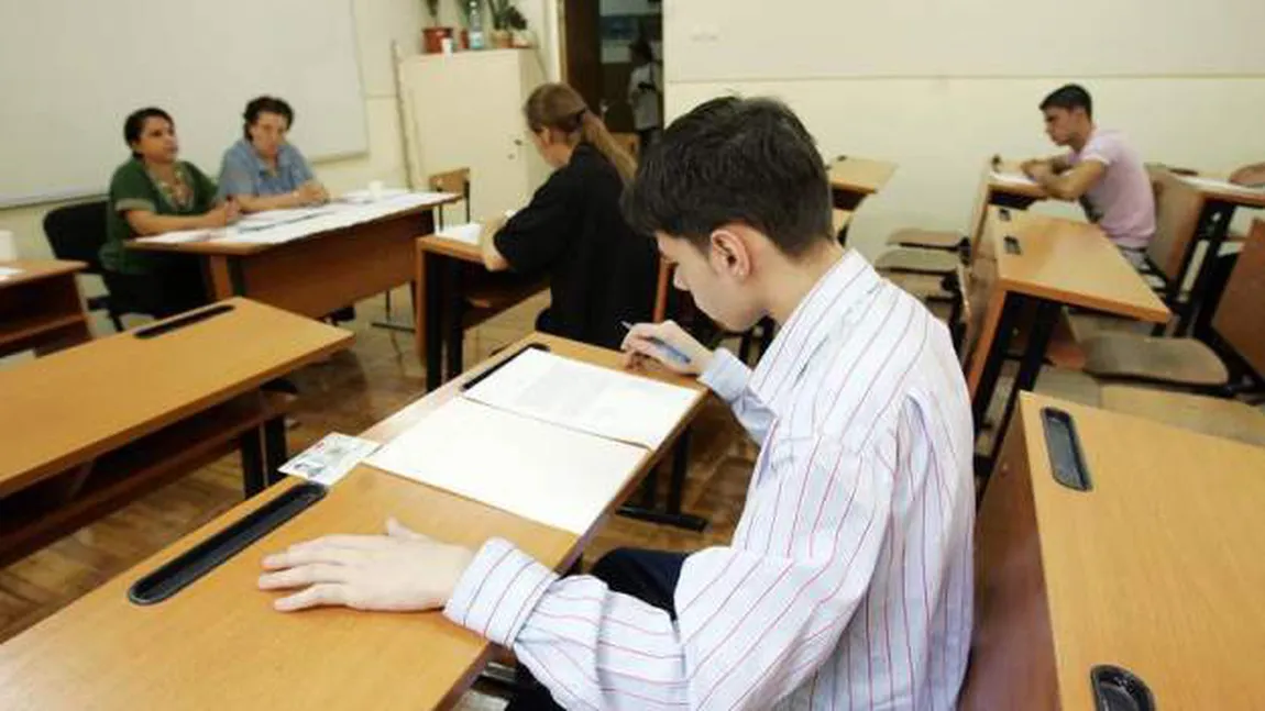 EVALUARE NAŢIONALĂ 2012: Peste 56.600 de elevi au luat medii sub 5