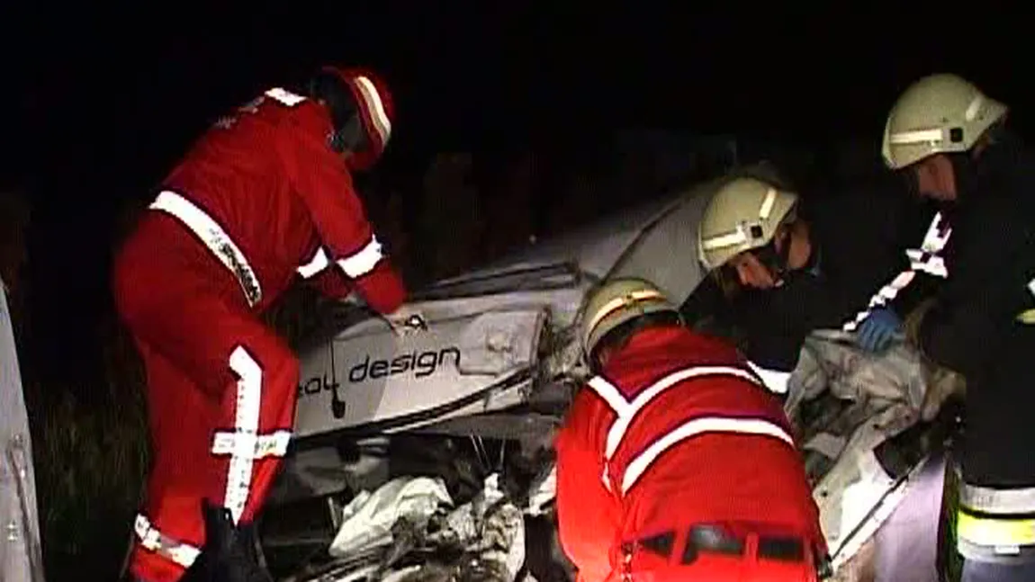 CARNAGIU PE ŞOSELE. Două accidente violente cu trei morţi, în Bacău VIDEO