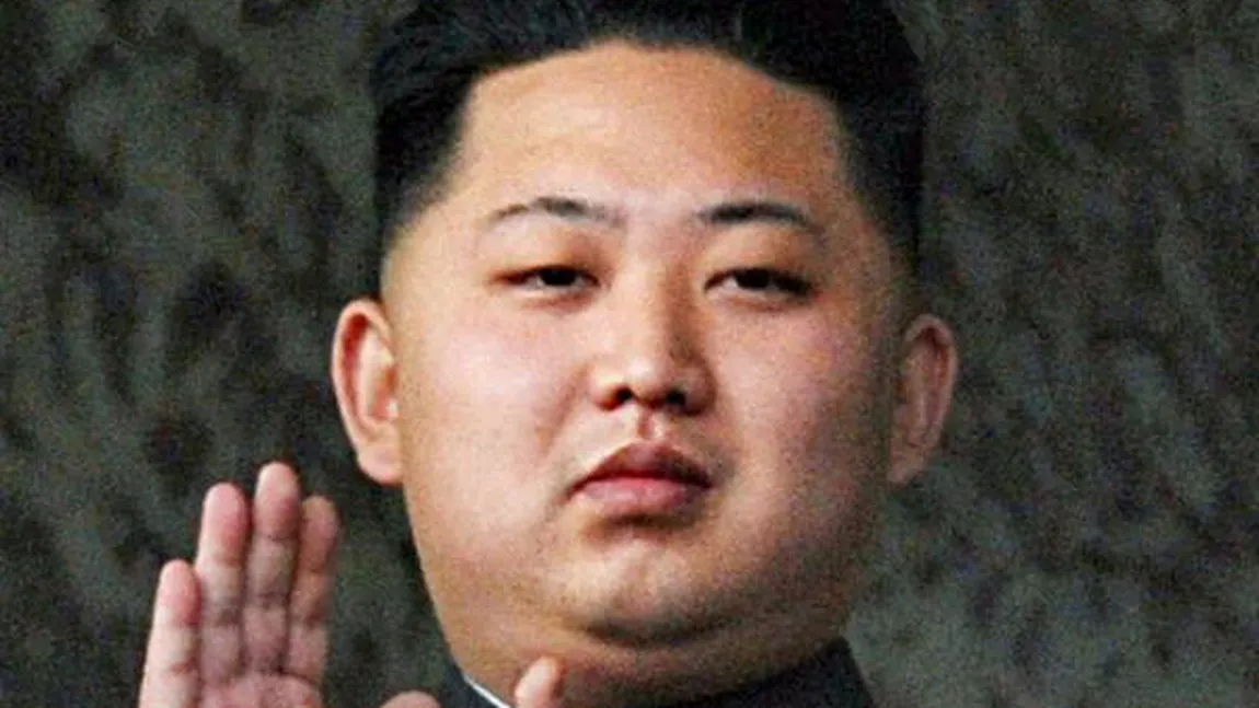 Kim Jong-un le dă voie coreenilor să folosească telefoane mobile şi să mănânce pizza şi hambugeri