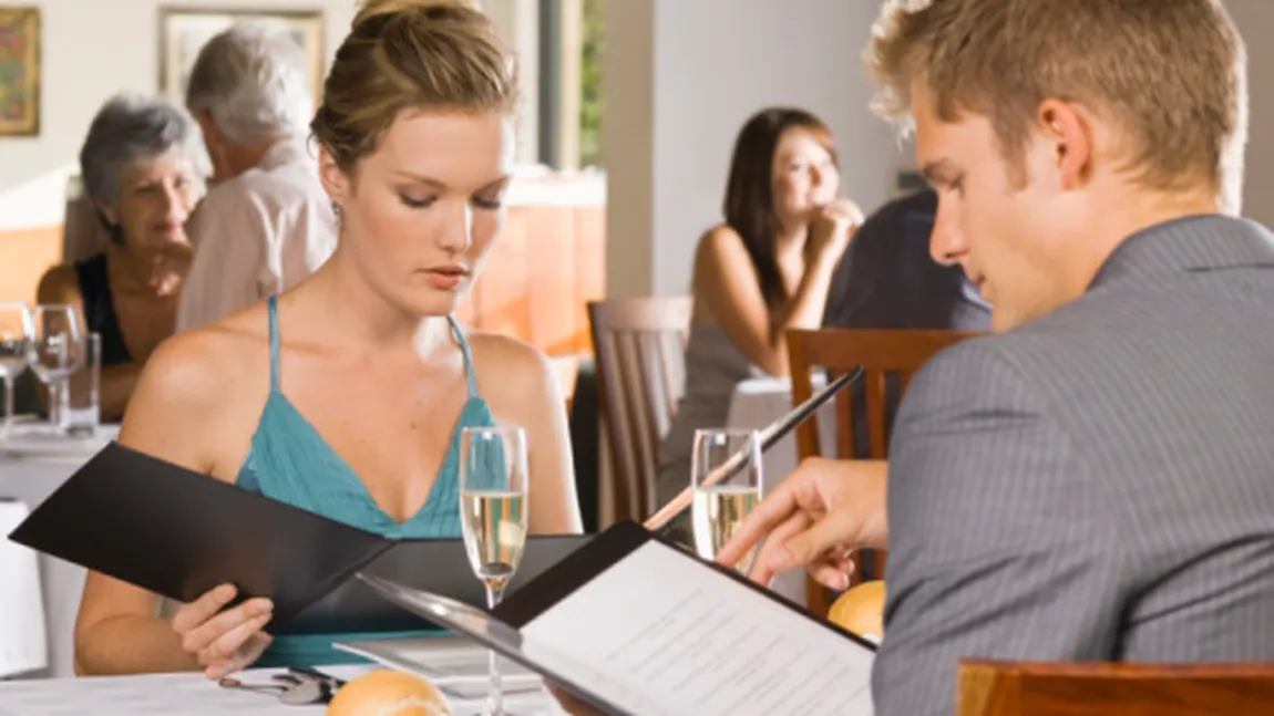 Pericole care te pândesc la restaurant
