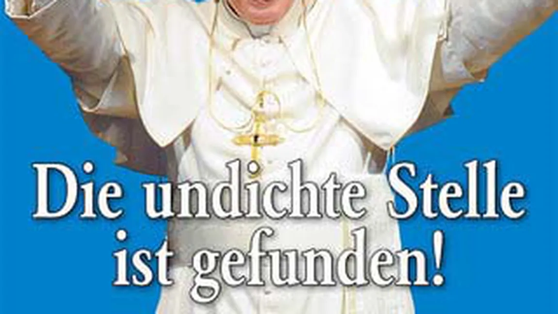 Vaticanul vrea sa dea în judecată revista în care Papa apare pătat de urină