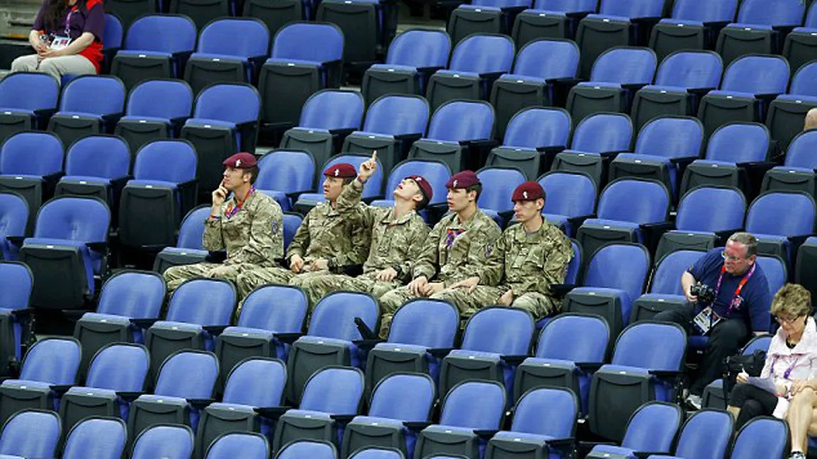 JO 2012: Tribunele VIP umplute cu militari şi studenţi la meciurile de fotbal